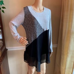 Mandala Muse Tunic Top New Without Tag XL